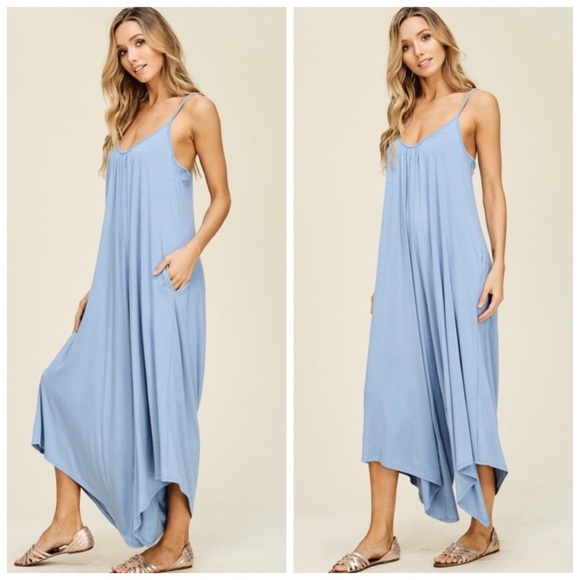 Loose fit jumpsuit with pockets. - Picture 6 of 8